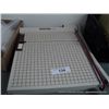 Image 1 : BOSTON 2612 PAPER CUTTER