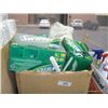 Image 1 : BOX: SWIFFER CLEANING ACCESSORIES