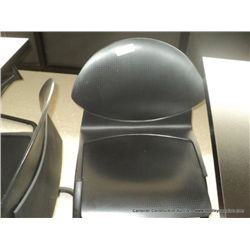 VECTA BLACK PLASTIC CHAIR