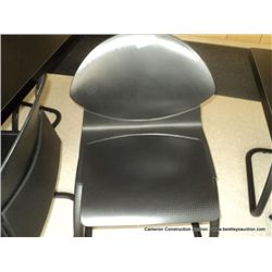 VECTA BLACK PLASTIC CHAIR