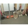 Image 1 : ROUND SHOVEL