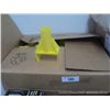 Image 1 : BOX: CARINE CAPS