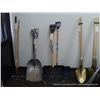 Image 1 : SNOW SHOVELS