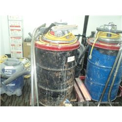 MILWAUKEE 55 GALLON STEEL DRUM SHOP VAC WITH ACCESSORIES