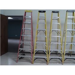 HUSKY 8' STEP LADDER