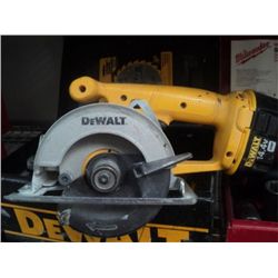 DEWALT D935 CIRCULAR SAW