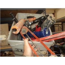 BOX: CAULKING GUNS