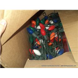 BOX: CHRISTMAS DECORATIONS