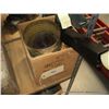 Image 1 : LOT: WIRE, METAL STANDS & AWLS