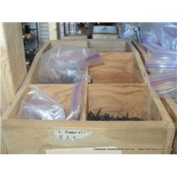 LOT: FRAMING SCREWS & BIN