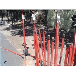 CONSTRUCTION FOLDING SIGN STAND