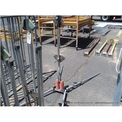 CONSTRUCTION FOLDING SIGN STAND