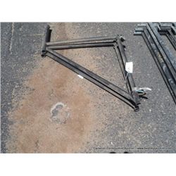 SCAFFOLDING SUPPORT