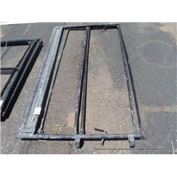 SCAFFOLDING SIDE RAILS