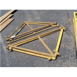 SCAFFOLDING SUPPORTS