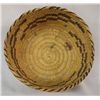 Image 3 : Vintage Tohono O'odham Woven Two Tone Basket