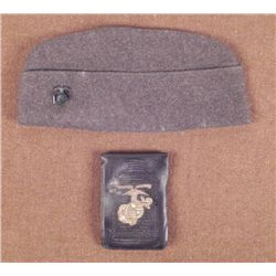 WWII U.S. MARINE'S SIDECAP AND WALLET W/ USMC INSIG