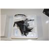 Image 3 : BATMAN BLACK AND WHITE, LIMITED EDITION STATUE NEW IN BOX. 1590/3500