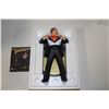 Image 3 : SUPERMAN FOREVER #1 LIMITED EDITION STATUE NEW IN BOX. 2446/5000