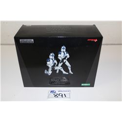 STAR WARS- CLONE TROOPER, 501ST LEGIONS TWO PACK, ARTFX 1:10 SCALE PRE-PAINTED MODEL KIT, NEW