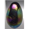 Image 2 : Vintage Iridescent Egg Paperweight