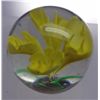 Image 1 : Yellow Flower Glass Paperweight