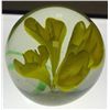 Image 5 : Yellow Flower Glass Paperweight