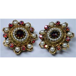BEAUTIFUL VINTAGE RHINESTONE SIGNED ART CLIP EAR RINGS