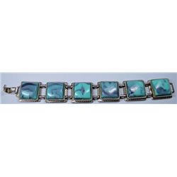 VINTAGE GREEN TURQUOISE LINK BRACELET. PERFECT FOR SUMMER TO DRESS UP WITH