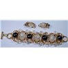Image 1 : 1950'S CHUNKY ART PLASTIC  BRACELET