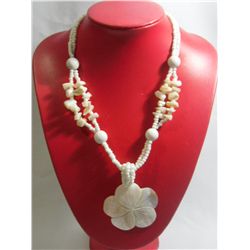 435CTW PHILIPPINE CAPIZ FLOWER PENDANT BEADED NECKLACE
