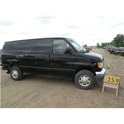 2001 Ford E-350 van 1FTSE34L11HA22575