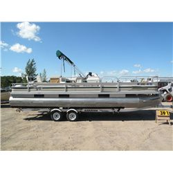 1999 Weeres 24' pontoon w/1998 Karavan trailer WRSF4503E999