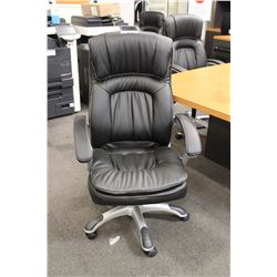 BLACK HIGH BACK EXECUTIVE CHAIR (01)
