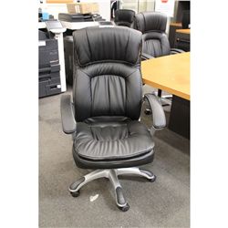 BLACK HIGH BACK EXECUTIVE CHAIR (01)