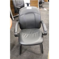 CAPRICE BLACK LEATHER CLIENT CHAIR