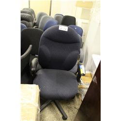 40 OFFICE CHAIRS