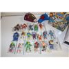 Image 2 : DC SUPER POWERS COLLECTOR CASE AND 18 ACTION FIGURES, SUPER MOBILE, LEX-SOAR7  LOOSE AND PLAYED