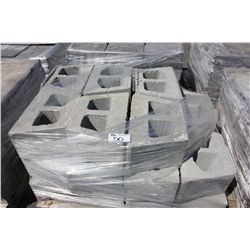 PALLET OF LANDSCAPE WALL BRICKS
