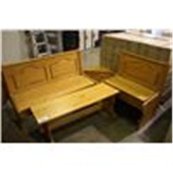 OAK CORNER BENCH