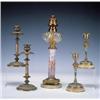 Image 1 : Base de quinqu‚ en porcelana de Par¡s, bronce dorado, alabastro y cristal, S.XIX Altura: 38 cmsLa...