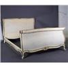 Image 1 : Cama estilo Luis XV.Trabajo franc‚s, h. 1900 Medidas: 107 x 150 x 212 cmsMadera tallada, lacada d...