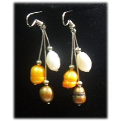 CHAMPAGNE-BROWN-WHITE PEARL TEARDROP DANGLING EARRINGS;