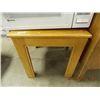 Image 1 : OAK FINISH SIDE TABLE