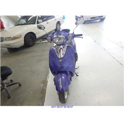 2009 - 150 CC ROADRUNNER SCOOTER