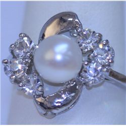 WHITE PEARL AND CZ RING