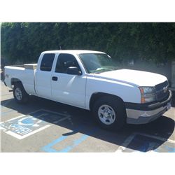 2004 CHEVROLET SILVERADO 3/4 TON 4X4 EXTENDED CAB 8 CYL.
