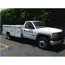 2000 CHEVROLET 3500HD 1 TON DUALLY SERVICE PICKUP 8 CYL.