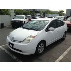 2004 TOYOTA PRIUS 4D HATCHBACK 4 CYL.