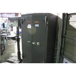 FLETCHER DOUBLE DOOR SAFE WITH COMBO